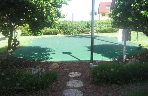 117 Cocoa Beach Club Direct Oceanfront Next to Pier, Dog Friendly! - Foto 18