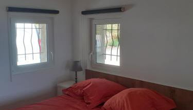 Gîte Les 2 Ponts, studio superbe vue sur la Dordogne - Foto 2