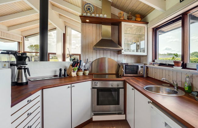 "Gyda" - 100m from the sea - Photo 8