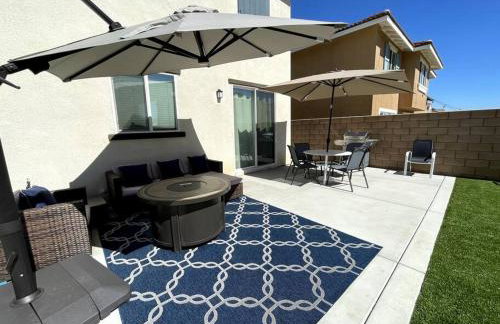 Spacious Modern Home in Sierra Lakes Fontana - Photo 5