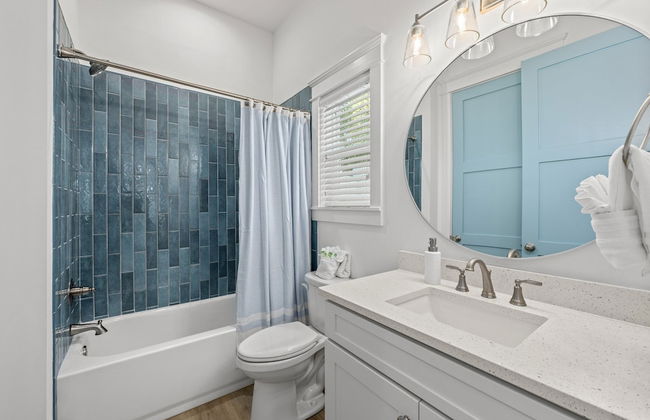 Spectacular 3br 4ba w/ Private Pool, 2 Min Walk to Beach - Sleeps 15! - Foto 23