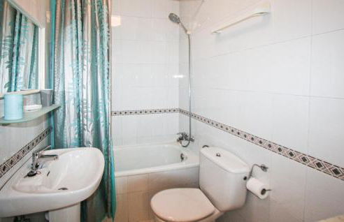 Stunning Apartment In Torrevieja - Foto 20