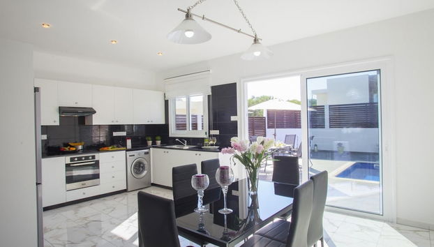 Protaras Villa Hollywood - Photo 2, Room