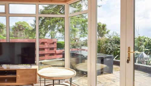 Southcroft Lodge - Photo 5