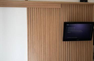 Kit Gonzaga Santos - Photo 6