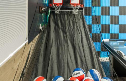 Emerald Lakes Poconos Retreat Game Room, Firepit & Sleeps 10 - Foto 39