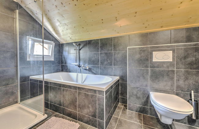 Cozy Chalet in Hohentauern near Forest - Photo 26