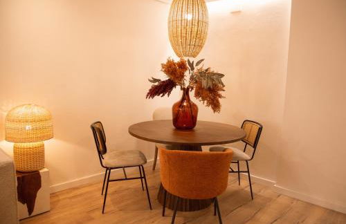 Hidden Gem GRAN TEATRO FALLA SUITES by ApartmentsinCadiz - Photo 13