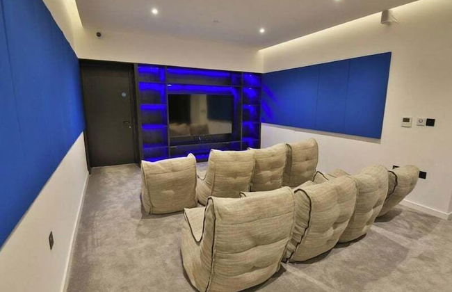 Manchester Terrace Retreat-cinema & Free Parking - Foto 29