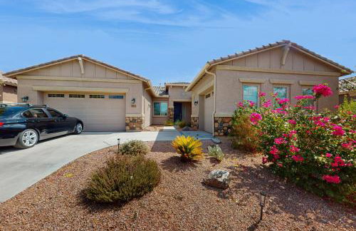 Pool, Hot Tub and Game Room! Spacious Buckeye Home - Foto 27