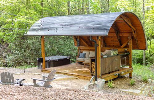 Airstream w Bathtub, River, & Hot Tub - Foto 8