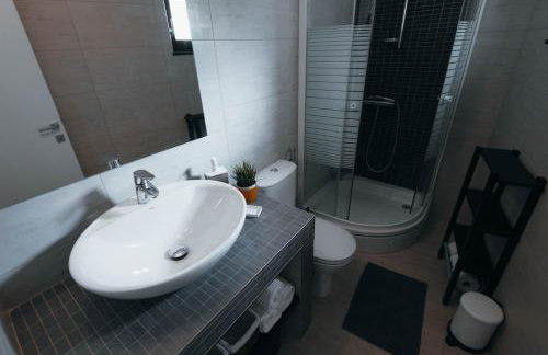 Cozy country home with heated outdoor pool - Photo 35