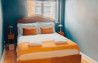 Central Manchester Gem with Stylish 2BR Retreat and Free Carpark - Foto 10