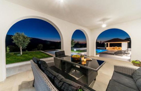 Amazing Home In Gruda With Wifi - Foto 8