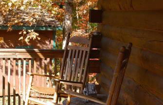 Blueberry Hill Cabin-Private, secluded cabin with a fireplace and New Hot Tub 2025 - Foto 18