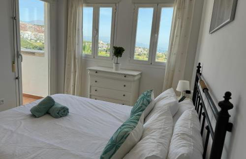 Casa Feliz - Stunning 2 bed Penthouse in Manilva with pool, sea and mountain views, close to the beach and facilities - Photo 9