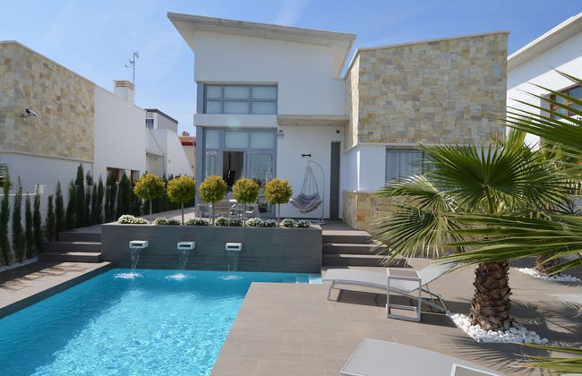 Villa With Garden & Roof Deck - Foto 27