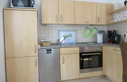 Weisses-Haus-am-Kurpark-Fewo-Waldblick - Foto 6