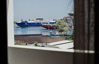 Kalani Residence - Photo 30