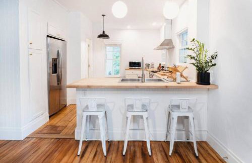 1850 Catskills Farmhouse on 8 acres in E. Durham - Foto 5