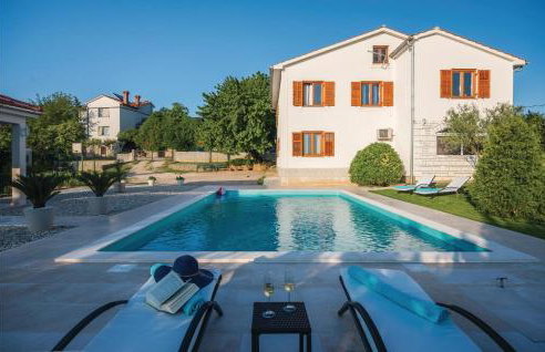 Nice Apartment In Krk With Wifi - Photo 16