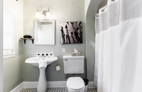 Lower Greenville Estate - Photo 20