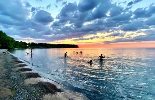 Cozy Cottage Lake Access Fire Pit - Foto 7