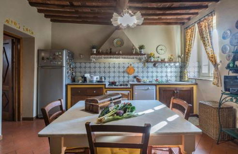 Awesome Home In Quiesa - Foto 31