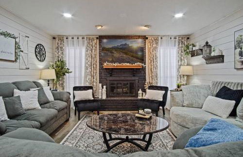 OU Hideaway Relaxing Hot Tub Pool Table - Foto 44