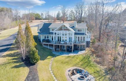 Serenity Shores - Private Lakefront Home with Dock - Foto 2