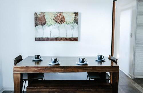 Cordova Farmhouse - 7 Minutes from the Ark! - Foto 17