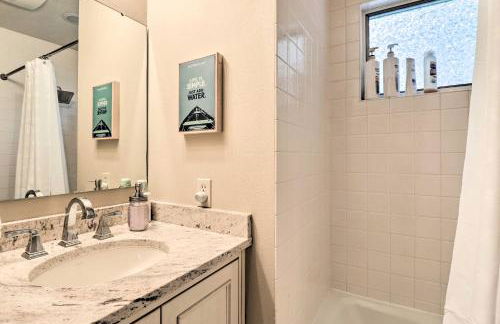 Peaceful Lakeside Retreat with Deck and Amazing Views! - Foto 25