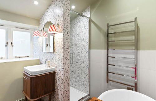 Copper Beech Cottage - Photo 12