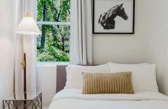 Designer Home in Diplomat District - Foto 15