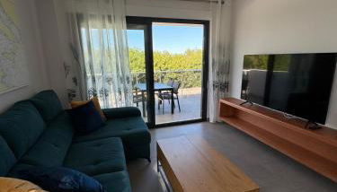 AT Almirall I - Photo 5