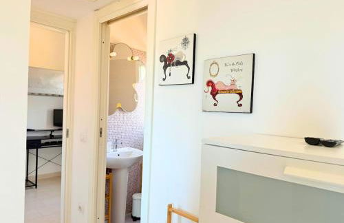 Azure Oasis with parking near the airport & beach - Foto 25