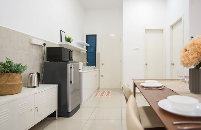 A6 STUNNING Suites Atlantis-Pool View-Jonker Melaka - Photo 8