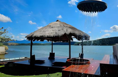 Conforto à beira da lagoa - Foto 13