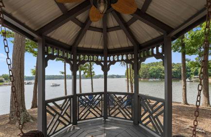 Private Dock, Pool + Hottub, Game Room, Firepit Paradise Pointe by Avantstay - Foto 121
