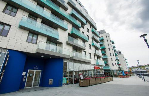 Orion Marina Sea View - Parking - by Brighton Holiday Lets - Foto 42