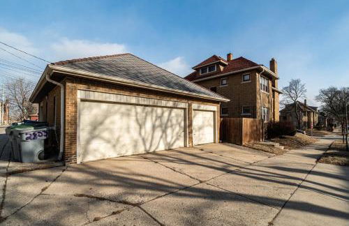 Charming 6BR Home in Milwaukees Historic District - Foto 46