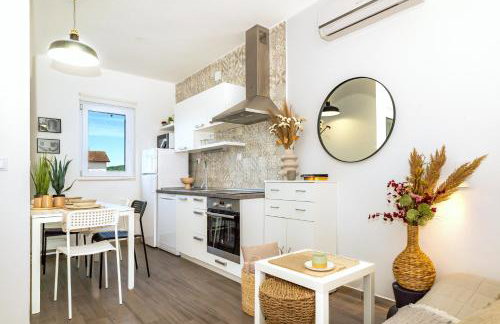 Ojra NEW apartment with seaview - Foto 17