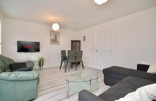 Clothier House - Stylish 3Bed Haven, WiFi & Driveway Parking - Foto 2