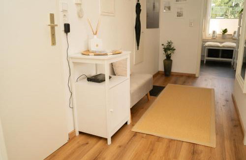 Lichtdurchflutende Wohnoase-Kamin-ruhig-kostenloser Parkplatz- 24-7 Self Check-in, bis zu 5 Personen, sehr geräumig - Photo 36