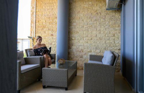 Grand Suites with Private Pools - Photo 29