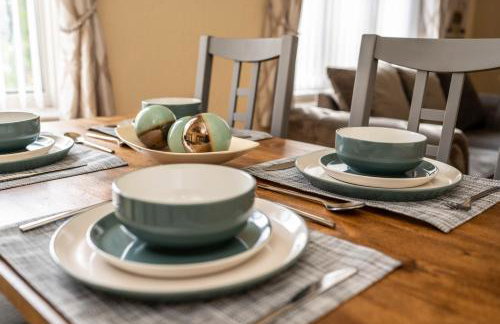 Spacious Apartment - Parking - Sleeps 5 - Foto 12