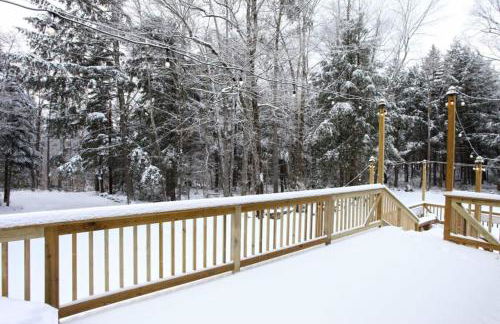 Dream Stratton Forest Cabin with Hot Tub and Fast WiFi - Foto 30