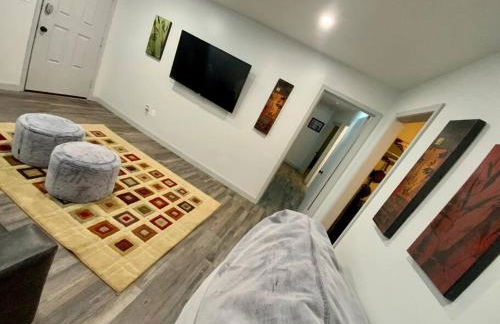 Serene and Modern 5 Location, Queen Bed, Parking - Foto 7