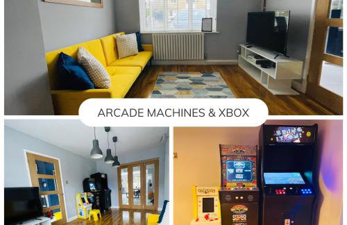 Big groups XL HotTub Cinema Arcade Games - Foto 7