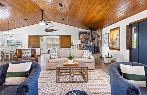 Wolf Bay House - Photo 3